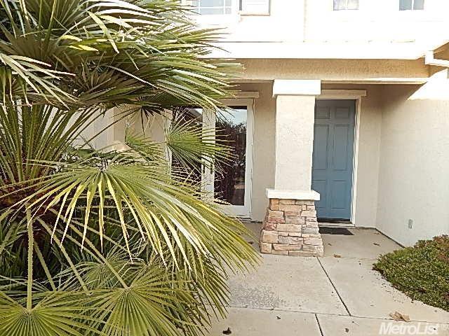1321 Esplanade Dr, Merced, CA 95348 photo 2