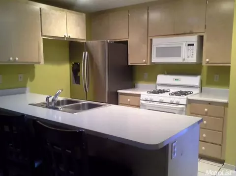 1008 Sanchez Way, Modesto, CA 95358 photo 3
