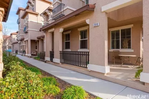 2310 Las Palomas Loop, Lincoln, CA 95648 photo 2