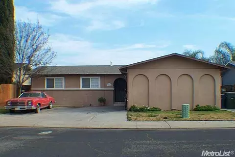 3504 Timberly Ln, Ceres, CA 95307 photo 1