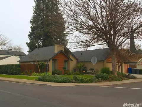 3724 Dix Ln, Modesto, CA 95356 photo 2