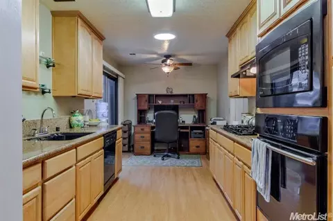 1900 Manet Dr, Davis, CA 95618 photo 14