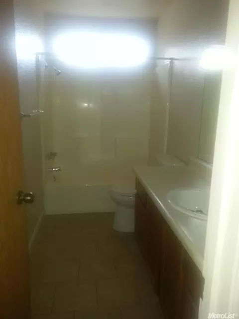 1901 Boise, Modesto, CA 95358 photo 9