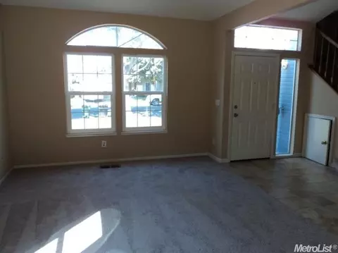 728 Carrboro Ln, Modesto, CA 95357 photo 2