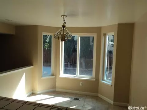 728 Carrboro Ln, Modesto, CA 95357 photo 4