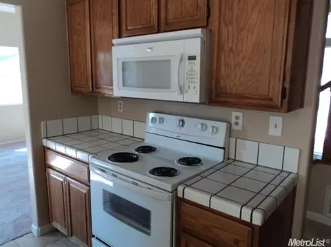 728 Carrboro Ln, Modesto, CA 95357 photo 5