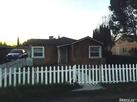 1429 Normandy Dr, Modesto, CA 95351 photo 3