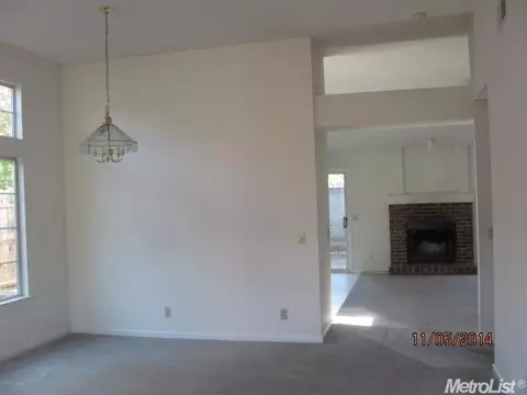 8433 Solitude Ct, Antelope, CA 95843 photo 5