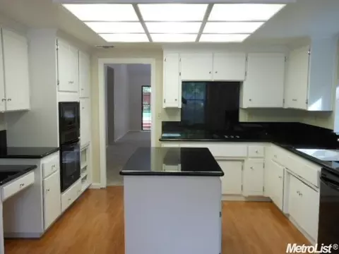 1078 Harrington Way, Carmichael, CA 95608 photo 3