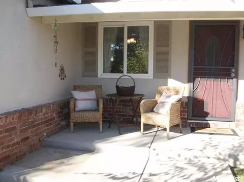 6831 Grant Ave, Carmichael, CA 95608 photo 3