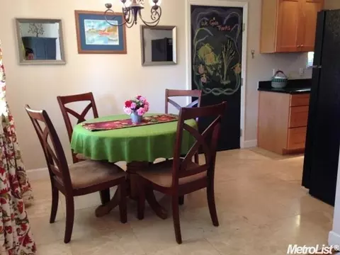 6831 Grant Ave, Carmichael, CA 95608 photo 9