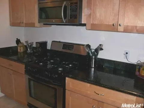 6831 Grant Ave, Carmichael, CA 95608 photo 5