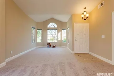 8221 Pinefield Dr, Antelope, CA 95843 photo 3