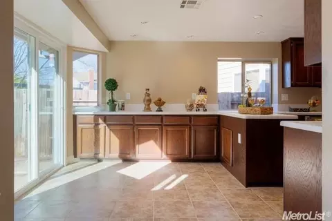 8221 Pinefield Dr, Antelope, CA 95843 photo 8