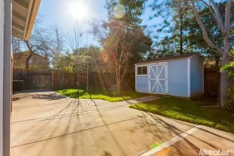 8221 Pinefield Dr, Antelope, CA 95843 photo 19