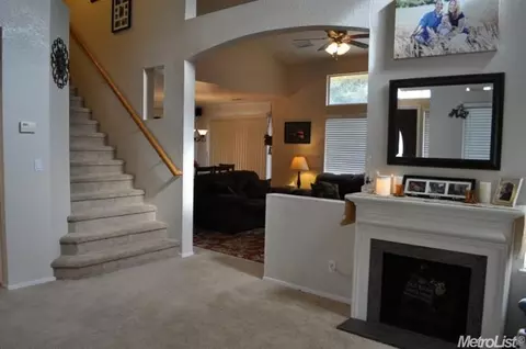 1060 Button Ct, Turlock, CA 95382 photo 5