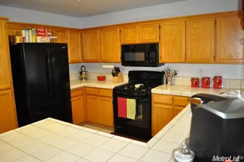 1060 Button Ct, Turlock, CA 95382 photo 12