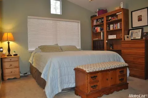 1060 Button Ct, Turlock, CA 95382 photo 13