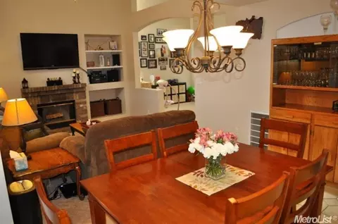 1060 Button Ct, Turlock, CA 95382 photo 9