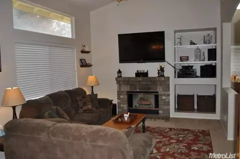 1060 Button Ct, Turlock, CA 95382 photo 7