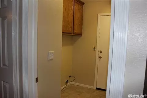 8642 Mullein Ct, Antelope, CA 95843 photo 14