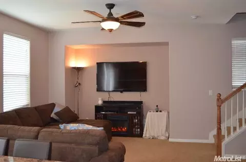 677 Equinox Loop, Lincoln, CA 95648 photo 5