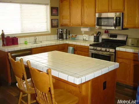 3928 Warmerdam Ln, Modesto, CA 95356 photo 8