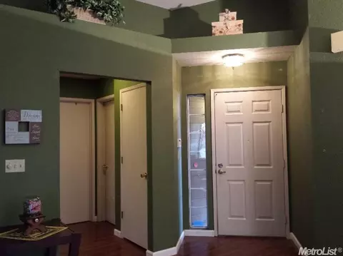 712 Cedar Flat Dr, Galt, CA 95632 photo 3