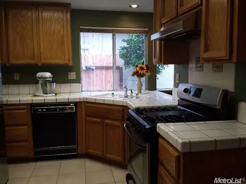 712 Cedar Flat Dr, Galt, CA 95632 photo 5