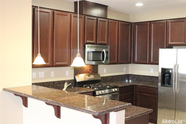 2006 Las Palomas Loop, Lincoln, CA 95648 photo 2