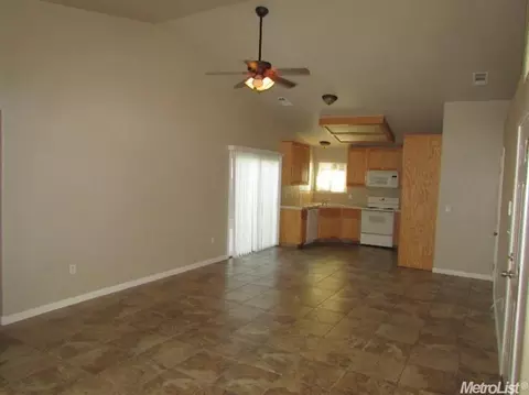 816 Pecos Ct, Modesto, CA 95351 photo 3