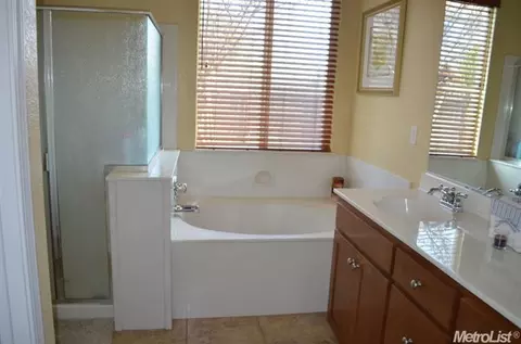 1138 Collins St, Manteca, CA 95337 photo 14