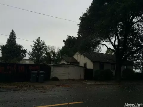 28 3rd St, Galt, CA 95632 photo 4