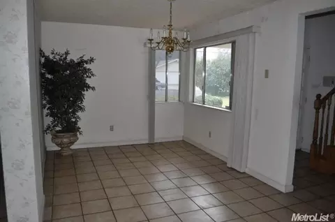 3225 E Orangeburg Ave, Modesto, CA 95355 photo 7