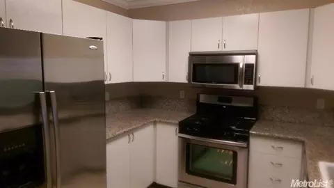 7625 Roberta Ln, Antelope, CA 95843 photo 4