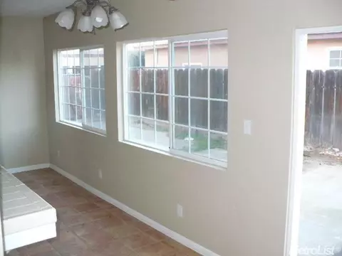 2601 E Whitmore Ave, Ceres, CA 95307 photo 4