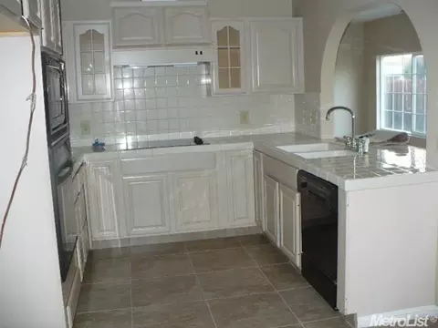 2601 E Whitmore Ave, Ceres, CA 95307 photo 2