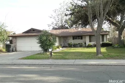 520 Lenore Dr, Modesto, CA 95351 photo 1