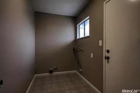 1718 Denver St, Modesto, CA 95358 photo 11