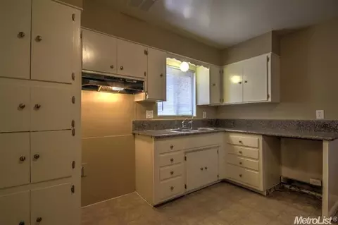 1718 Denver St, Modesto, CA 95358 photo 10