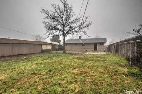 1718 Denver St, Modesto, CA 95358 photo 22