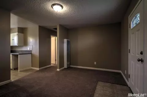 1718 Denver St, Modesto, CA 95358 photo 5