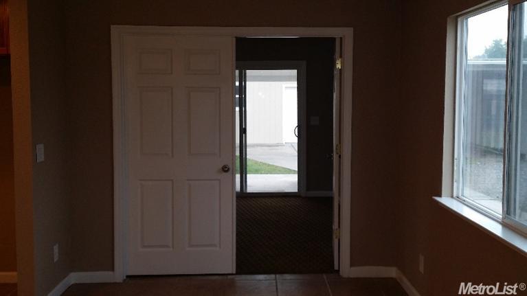 718 Souza Ave, Modesto, CA 95351 photo 12
