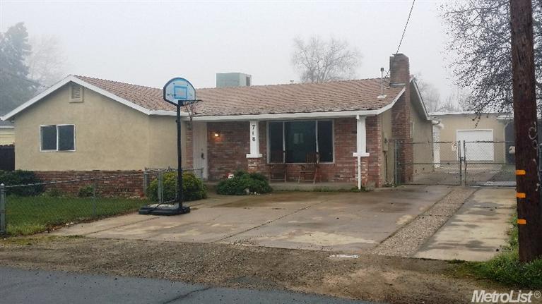 718 Souza Ave, Modesto, CA 95351 photo 1