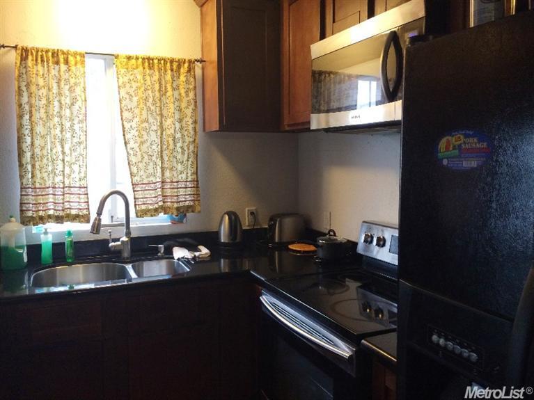 621 Chicago Ave, Modesto, CA 95351 photo 2