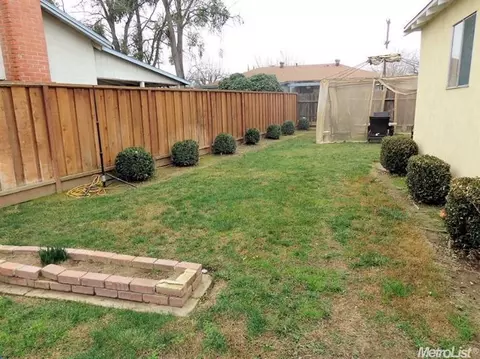 2013 Estep Dr, Modesto, CA 95350 photo 17