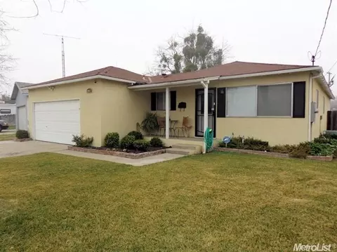 2013 Estep Dr, Modesto, CA 95350 photo 2
