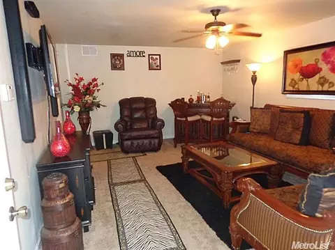 2013 Estep Dr, Modesto, CA 95350 photo 4