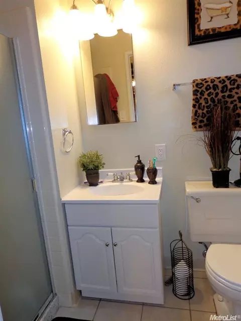 2013 Estep Dr, Modesto, CA 95350 photo 14