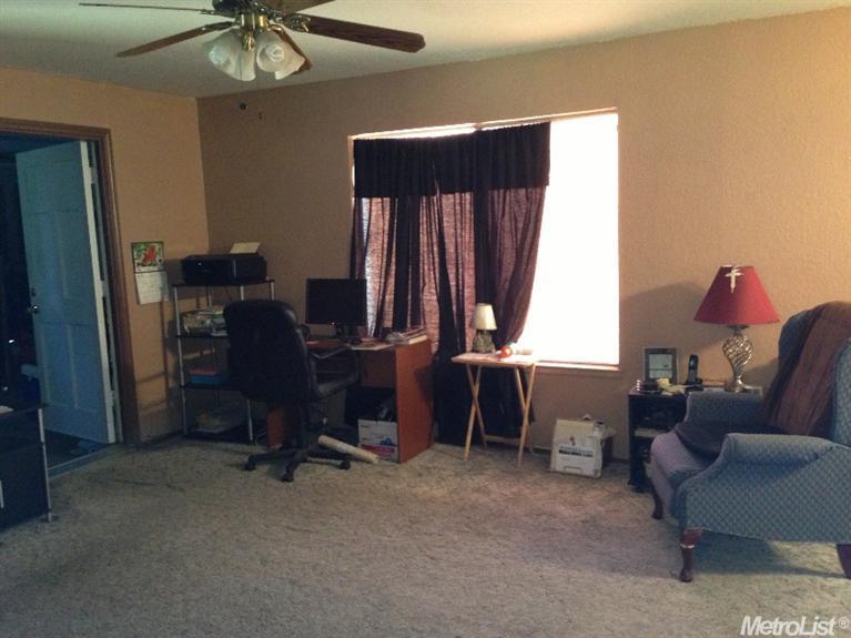 3909 Woodview Dr, Ceres, CA 95307 photo 5
